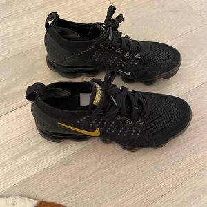 Vapormax shoes- available
